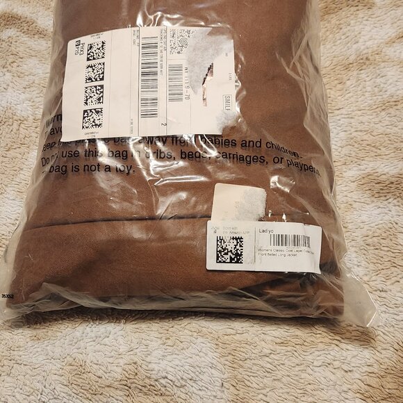 Ladiyo Women's Classic Belted Coat - Picture 4 of 5